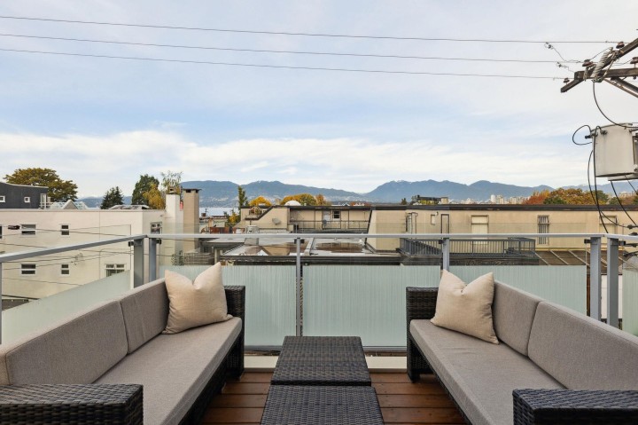 Photo 27 at 202 - 1633 Yew Street, Kitsilano, Vancouver West