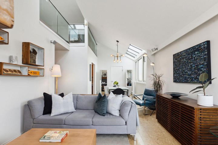 Photo 17 at 202 - 1633 Yew Street, Kitsilano, Vancouver West