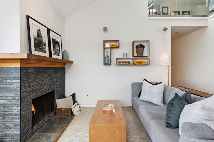 Photo 15 at 202 - 1633 Yew Street, Kitsilano, Vancouver West