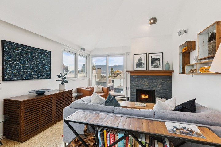 Photo 11 at 202 - 1633 Yew Street, Kitsilano, Vancouver West