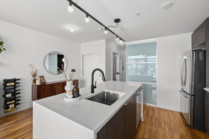 Photo 10 at 520 - 289 E 6th Avenue, Mount Pleasant VE, Vancouver East