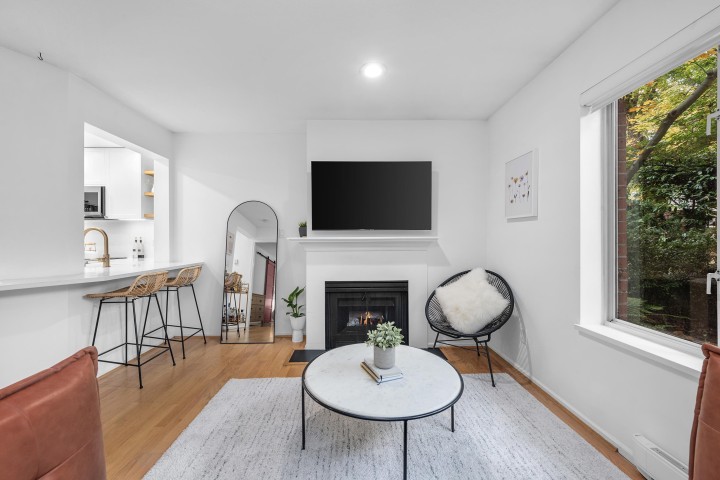 Photo 4 at 103 - 628 W 13th Avenue, Fairview VW, Vancouver West