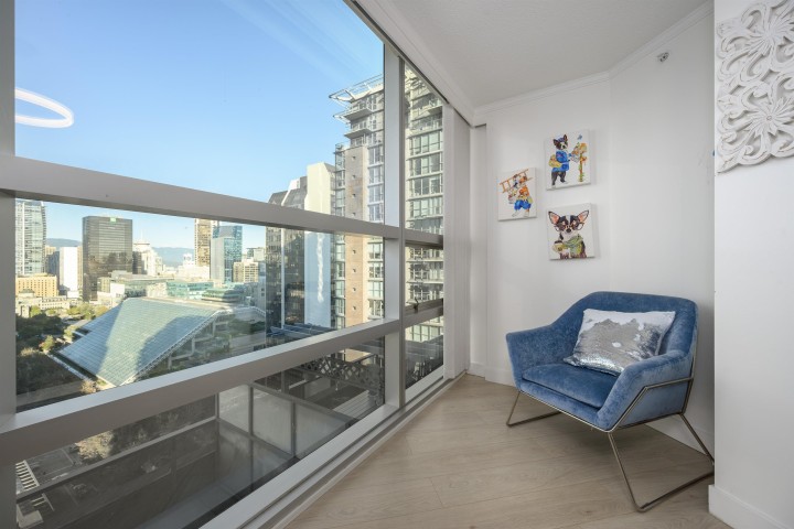 Photo 11 at 2005 - 1050 Burrard Street, Downtown VW, Vancouver West