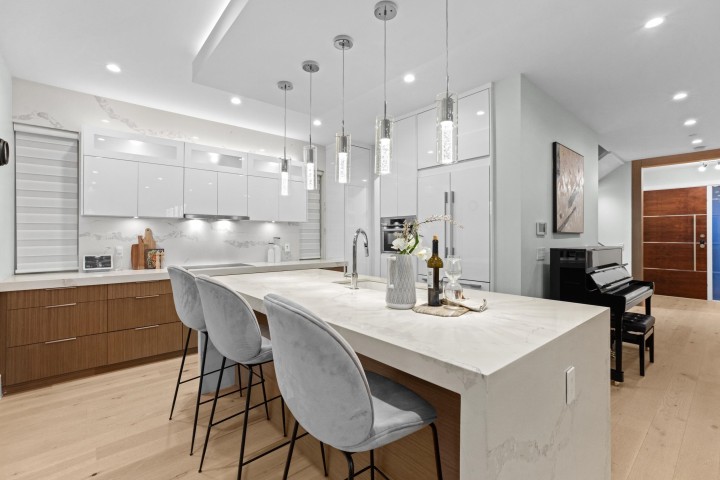 Photo 7 at 3279 Vimy Crescent, Renfrew Heights, Vancouver East