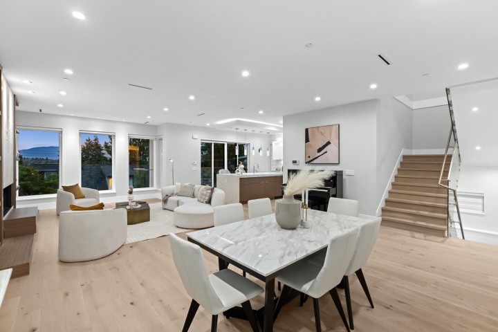 Photo 1 at 3279 Vimy Crescent, Renfrew Heights, Vancouver East