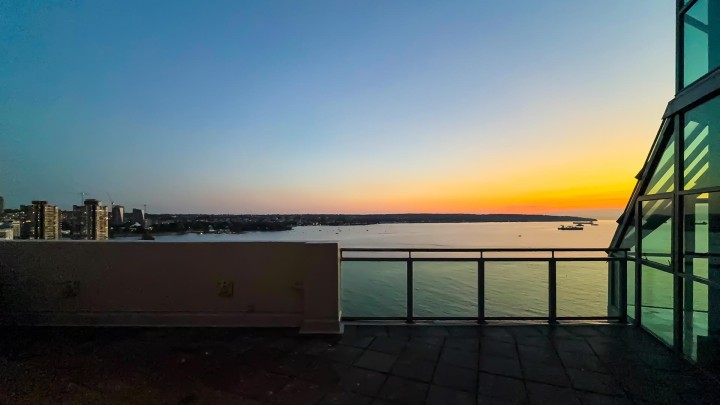 Photo 2 at 17 - 1861 Beach Avenue, West End VW, Vancouver West