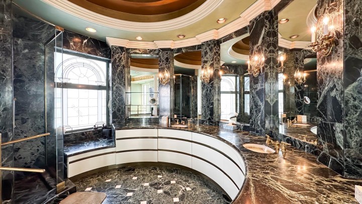 Photo 32 at 17 - 1861 Beach Avenue, West End VW, Vancouver West