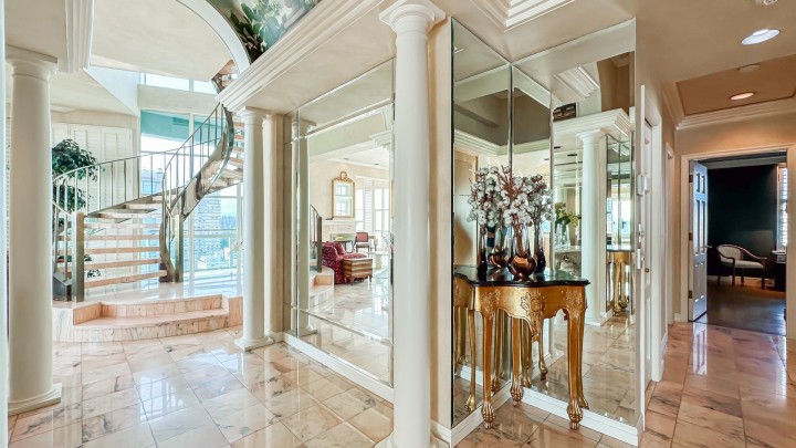 Photo 9 at 17 - 1861 Beach Avenue, West End VW, Vancouver West