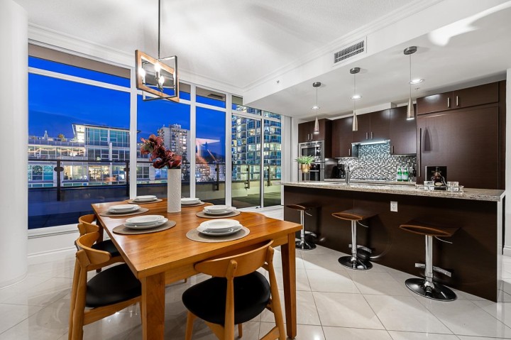 Photo 10 at PH3 - 162 Victory Ship Way, Lower Lonsdale, North Vancouver