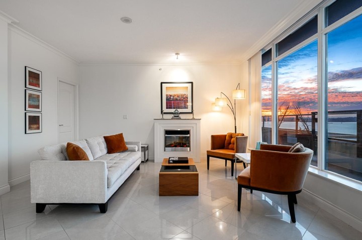 Photo 4 at PH3 - 162 Victory Ship Way, Lower Lonsdale, North Vancouver