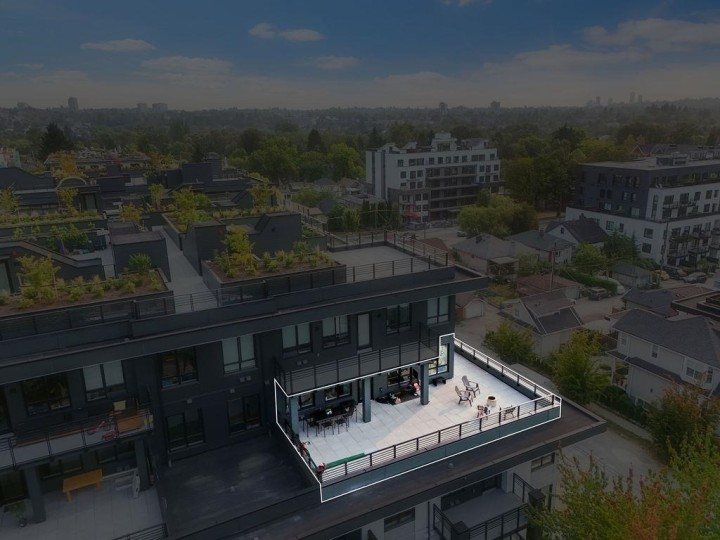 Photo 20 at 504 - 2450 Garden Drive, Grandview Woodland, Vancouver East