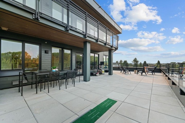 Photo 14 at 504 - 2450 Garden Drive, Grandview Woodland, Vancouver East