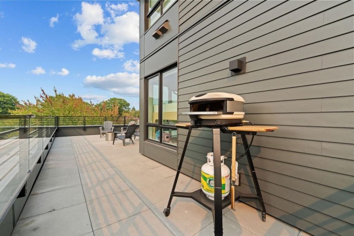 Photo 18 at 504 - 2450 Garden Drive, Grandview Woodland, Vancouver East