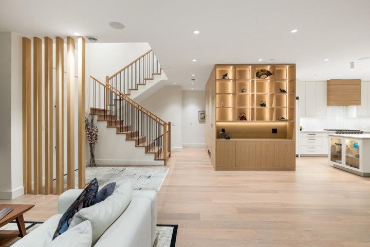 Photo 10 at 4841 The Dale, Olde Caulfeild, West Vancouver