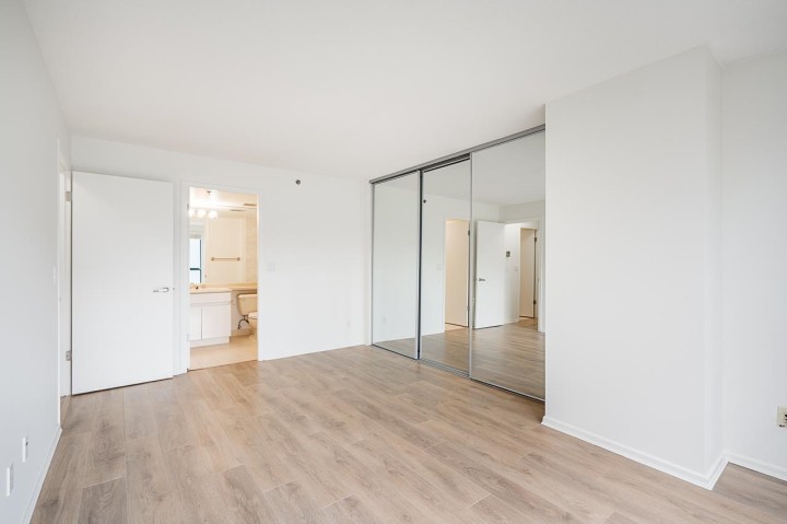 Photo 21 at 706 - 289 Drake Street, Yaletown, Vancouver West