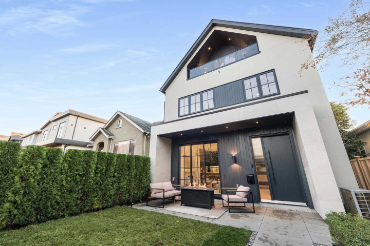 Photo 6 at 1 - 240 E 37th Avenue, Main, Vancouver East