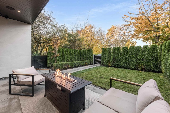 Photo 7 at 1 - 240 E 37th Avenue, Main, Vancouver East