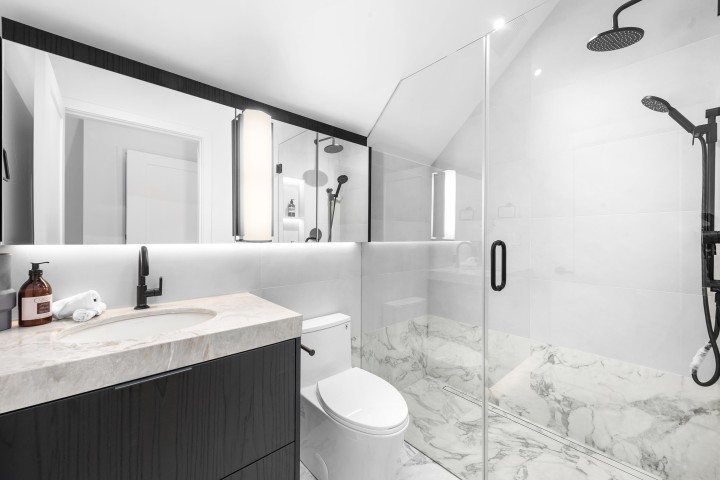 Photo 36 at 1 - 240 E 37th Avenue, Main, Vancouver East