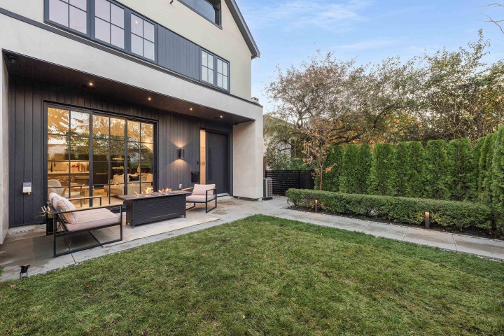 Photo 4 at 1 - 240 E 37th Avenue, Main, Vancouver East