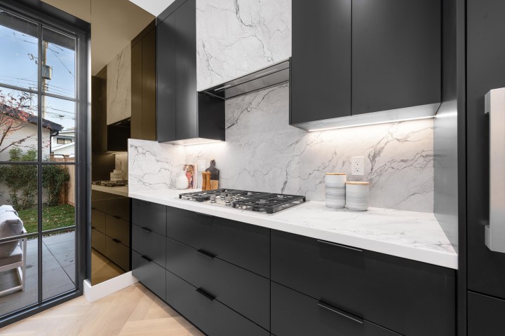 Photo 11 at 2 - 240 E 37th Avenue, Main, Vancouver East