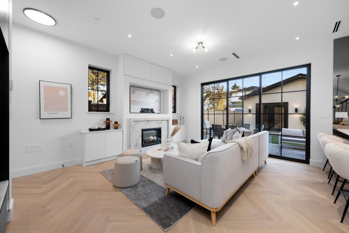 Photo 4 at 2 - 240 E 37th Avenue, Main, Vancouver East