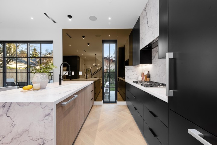 Photo 8 at 2 - 240 E 37th Avenue, Main, Vancouver East