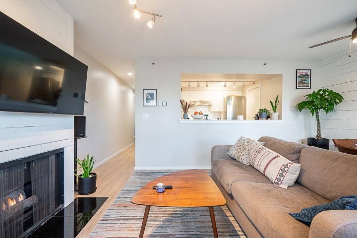 Photo 5 at 2 - 973 W 7th Avenue, Fairview VW, Vancouver West