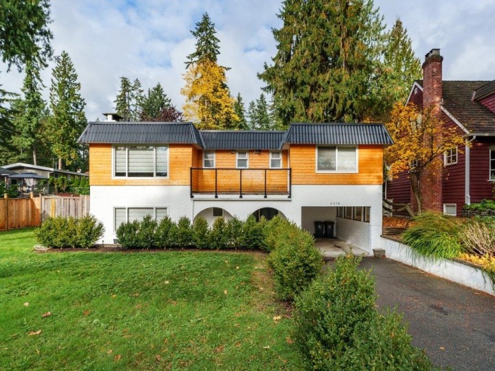 Photo 1 at 2518 Swinburne Avenue, Blueridge NV, North Vancouver