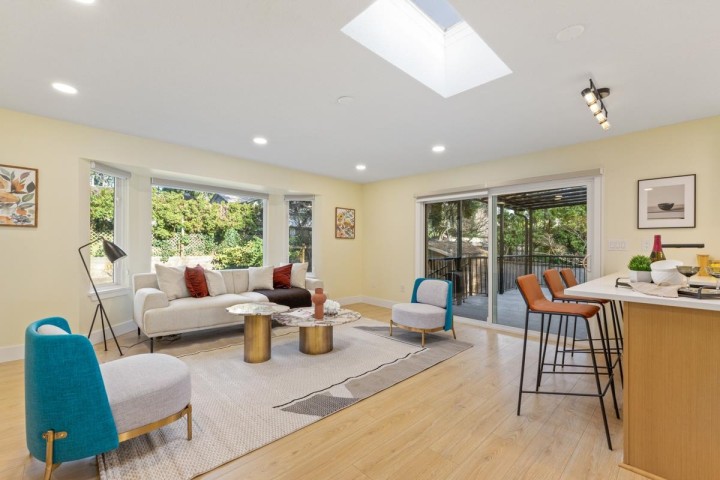 Photo 11 at 2518 Swinburne Avenue, Blueridge NV, North Vancouver