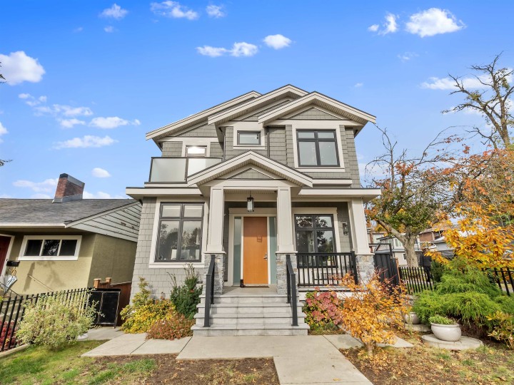 Photo 2 at 2699 E 7th Avenue, Renfrew VE, Vancouver East