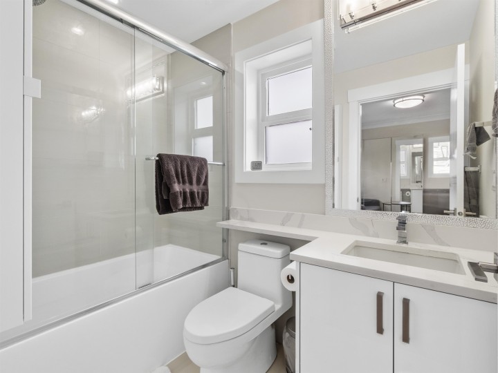 Photo 16 at 2699 E 7th Avenue, Renfrew VE, Vancouver East