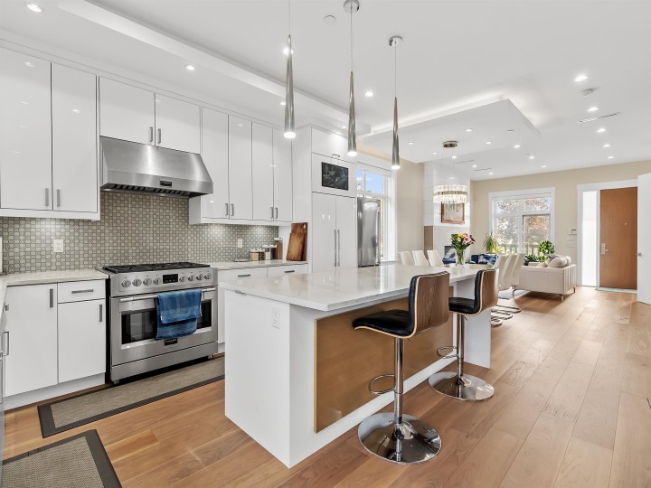 Photo 7 at 2699 E 7th Avenue, Renfrew VE, Vancouver East