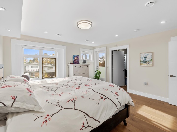 Photo 11 at 2699 E 7th Avenue, Renfrew VE, Vancouver East