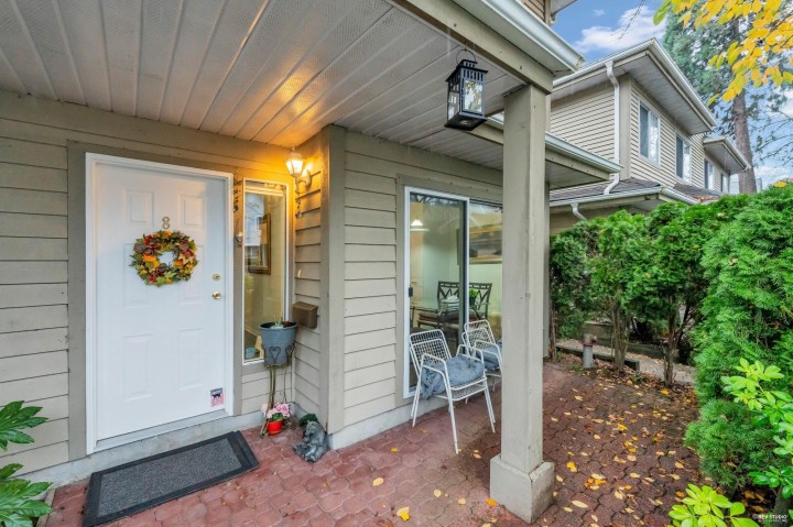 Photo 3 at 8 - 815 Tobruck Avenue, Mosquito Creek, North Vancouver