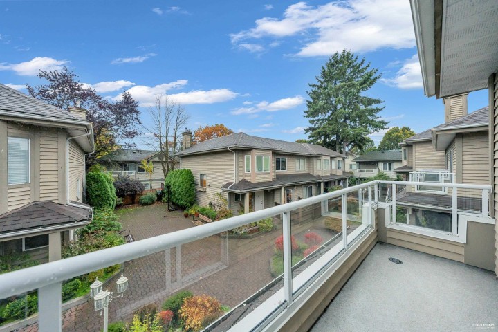 Photo 14 at 8 - 815 Tobruck Avenue, Mosquito Creek, North Vancouver