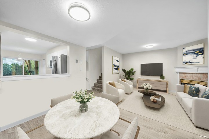 Photo 4 at 8 - 815 Tobruck Avenue, Mosquito Creek, North Vancouver