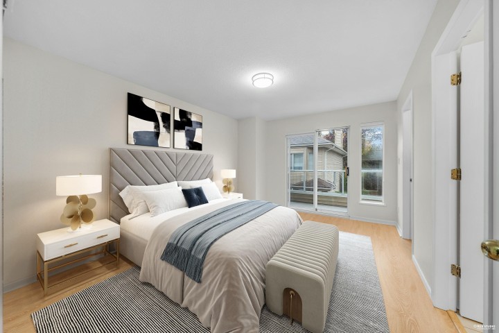 Photo 8 at 8 - 815 Tobruck Avenue, Mosquito Creek, North Vancouver