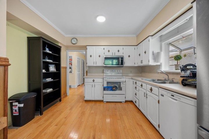 Photo 5 at 4054 W 31st Avenue, Dunbar, Vancouver West