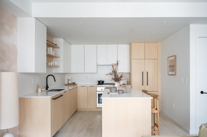 Photo 2 at 216 - 2045 Heritage Park Lane, Seymour NV, North Vancouver