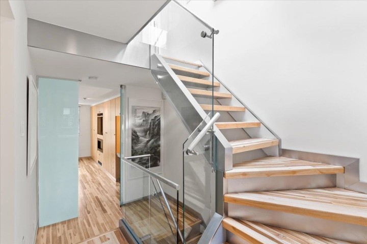 Photo 14 at 834 W 7th Avenue, Fairview VW, Vancouver West