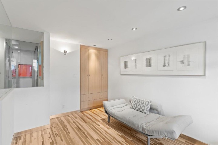 Photo 29 at 834 W 7th Avenue, Fairview VW, Vancouver West