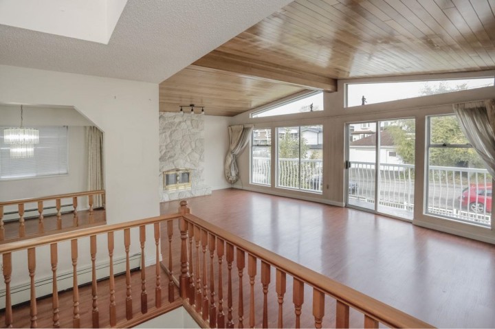 Photo 8 at 448 E 59th Avenue, South Vancouver, Vancouver East