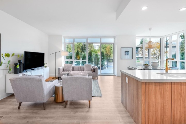 Photo 3 at 102 - 2375 Emery Court, Lynn Valley, North Vancouver