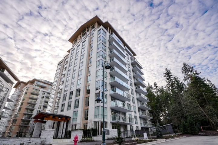Photo 1 at 102 - 2375 Emery Court, Lynn Valley, North Vancouver