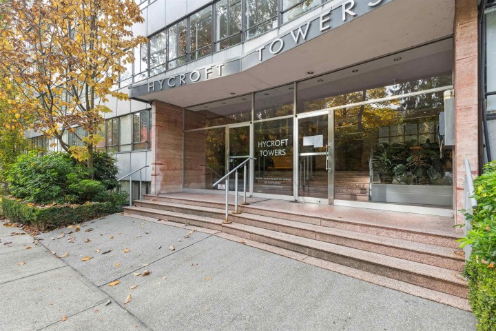 Photo 18 at 315 - 1445 Marpole Avenue, Fairview VW, Vancouver West