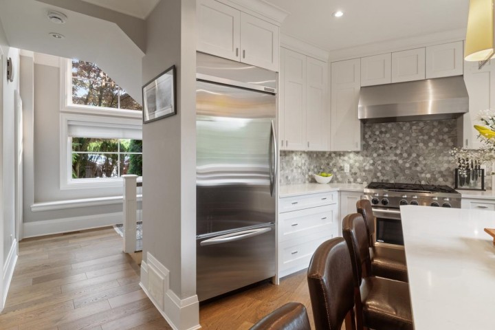 Photo 5 at 3365 Edgemont Boulevard, Edgemont, North Vancouver