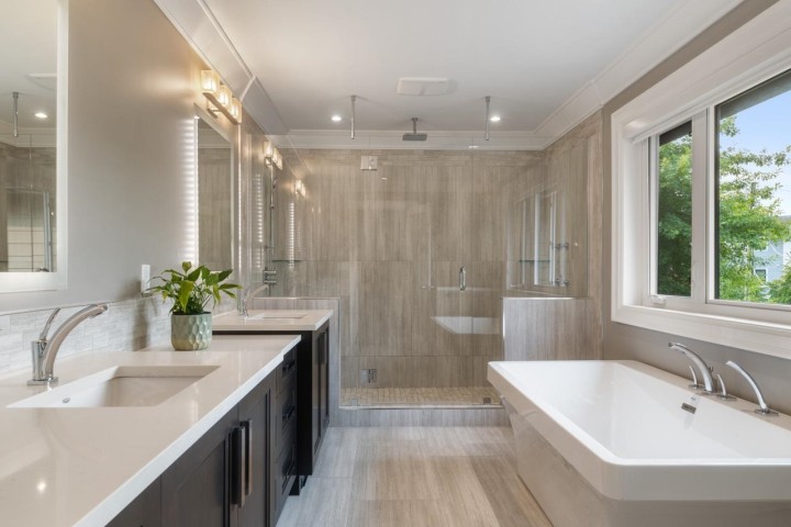 Photo 15 at 3365 Edgemont Boulevard, Edgemont, North Vancouver