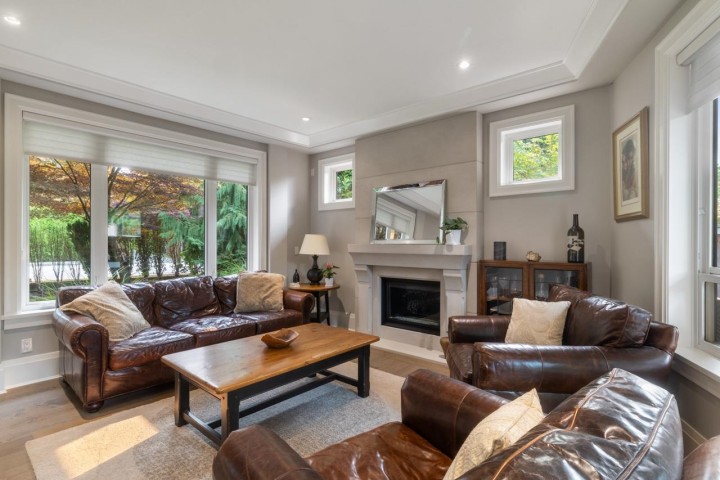 Photo 8 at 3365 Edgemont Boulevard, Edgemont, North Vancouver