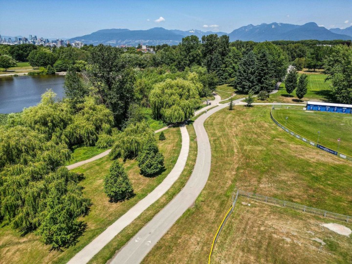 Photo 16 at 106 - 2550 Garden Drive, Grandview Woodland, Vancouver East