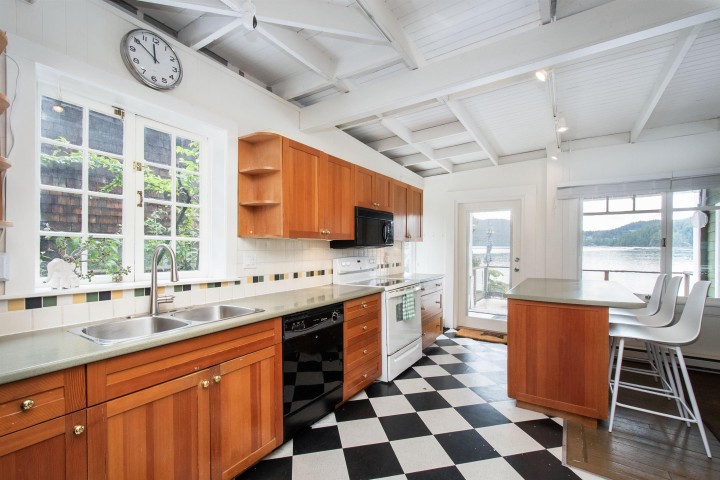 Photo 6 at 5293 Indian River Drive, Woodlands-Sunshine-Cascade, North Vancouver